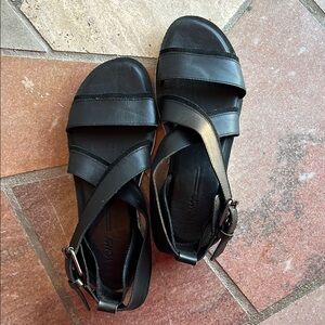 TOMS Stylish Black Sandals